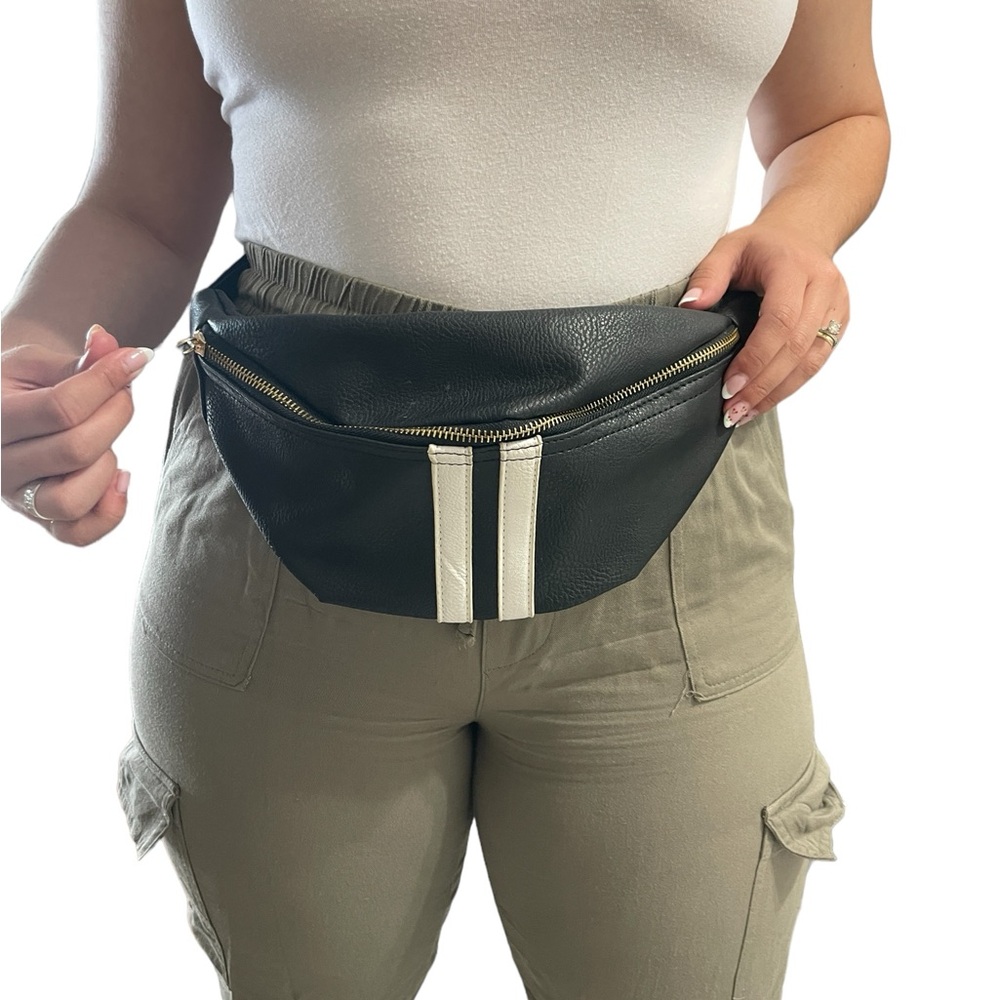 Fashion Nova Black Striped Fanny Pack